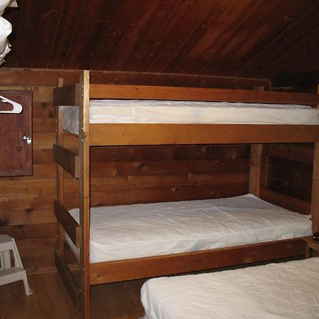 Forest Lake Camping Resort Lakefront Cabin 8 Advance Екстер'єр фото