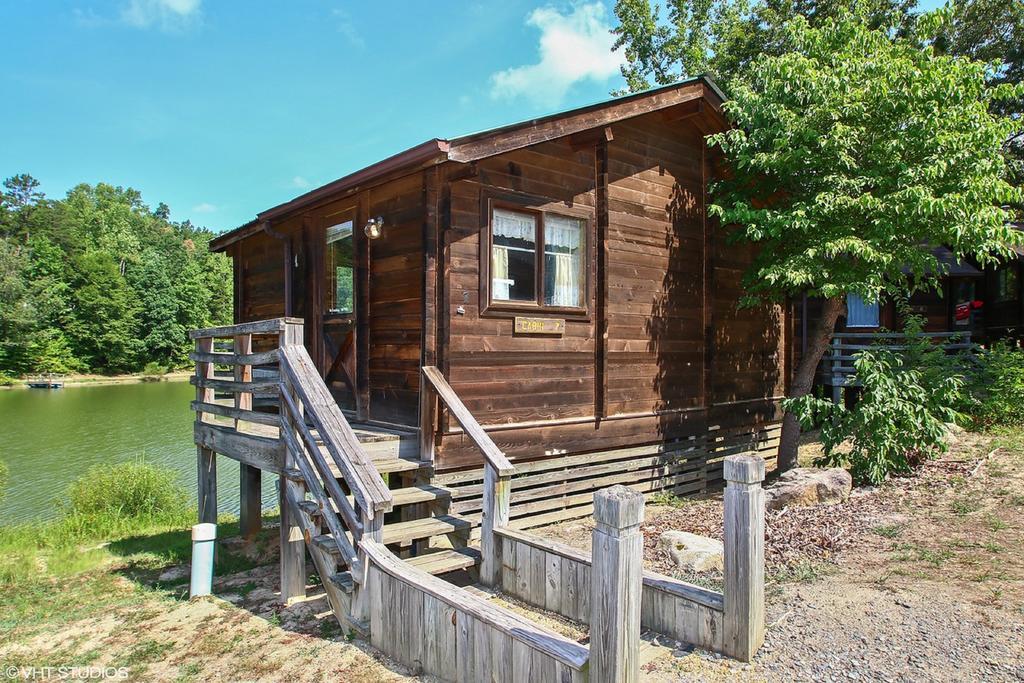 Forest Lake Camping Resort Lakefront Cabin 8 Advance Екстер'єр фото